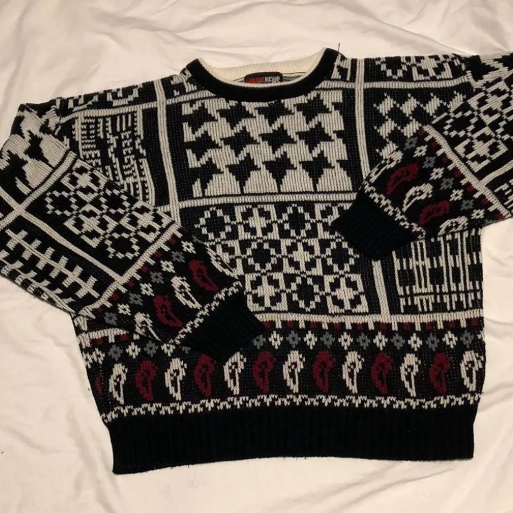 Sz M 90's Acrylic Houndstooth and Paisley Sweater